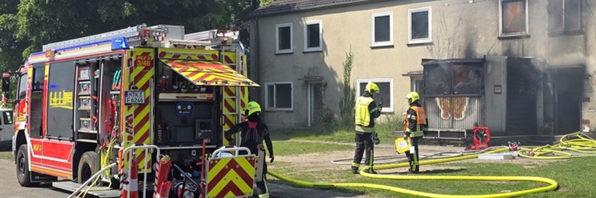 Feuerwehr MTK: Ausbildung unter Realbedingungen: Intensives Übungswochenende auf Europas größtem Übungszentrum