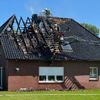 FW Geestland: Rund 100 Einsatzkräfte im Einsatz: Einfamilienhaus nach Dachstuhlbrand vorerst unbewohnbar