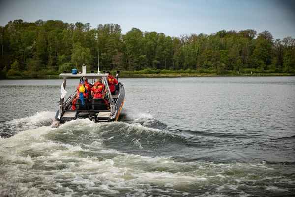 FW-E: Wasserrettungseinsatz am Baldeneysee - eine Person rettungsdienstlich behandelt