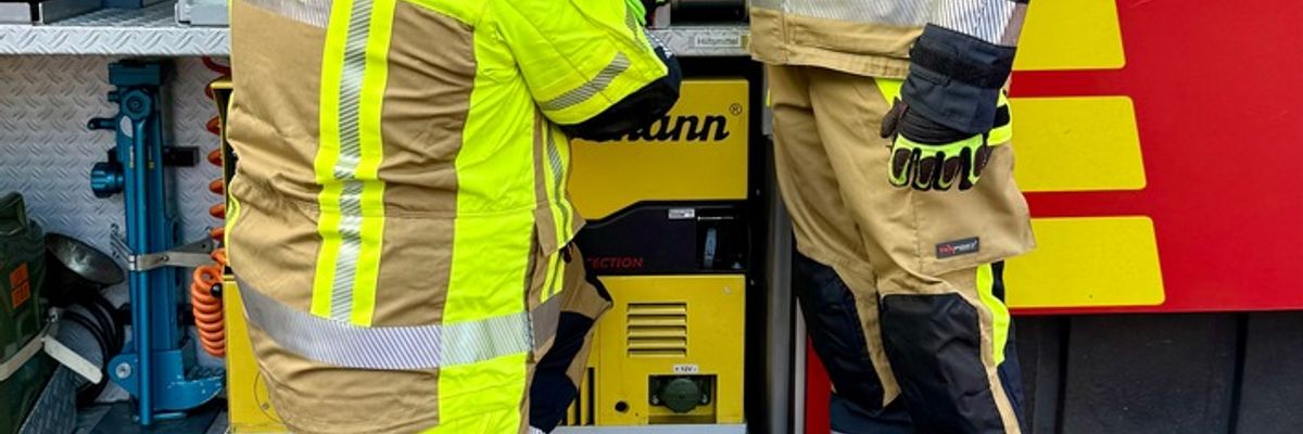 FW Hünxe: Zusätzliche Schutzkleidung für die Feuerwehr Hünxe