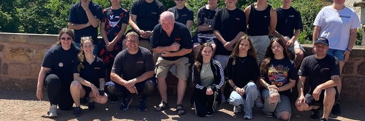 FW-OG: Großes Kreiszeltlager in Altenburg - Offenburger Jugendfeuerwehr feiert mit