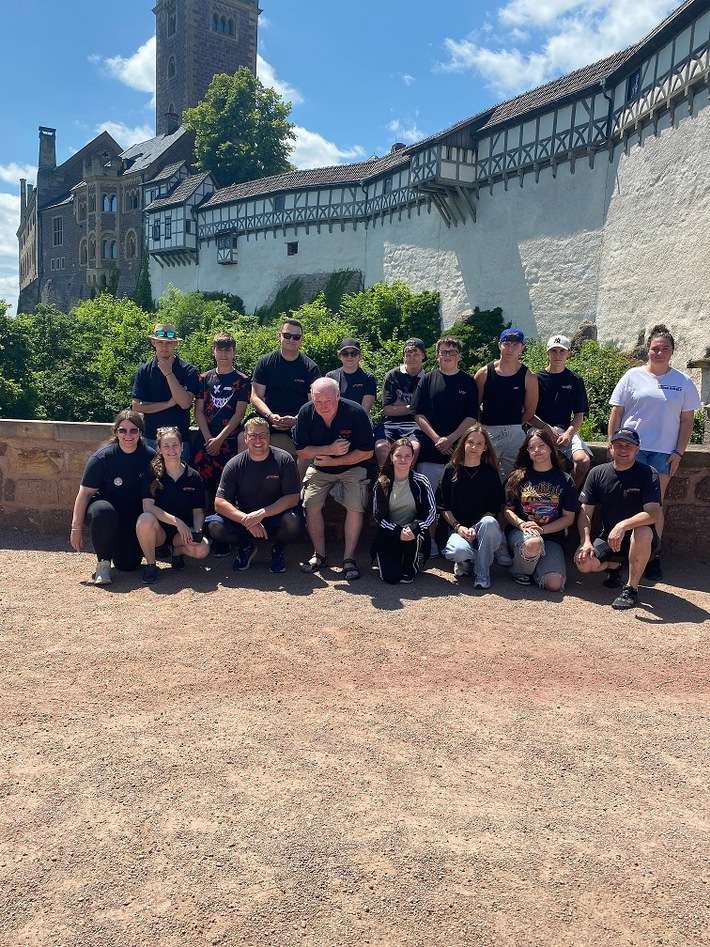 FW-OG: Großes Kreiszeltlager in Altenburg - Offenburger Jugendfeuerwehr feiert mit