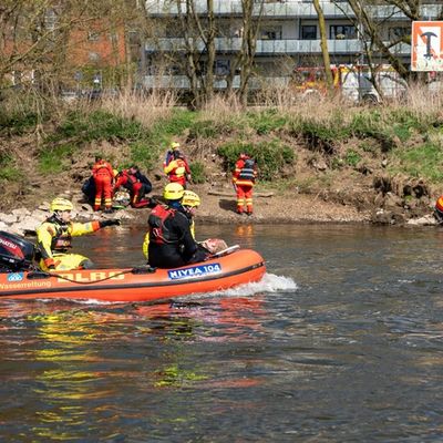 FW-EN: Rettungskräfte aus dem Ennepe-Ruhr-Kreis stellen ihre Leistungsfähigkeit unter Beweis