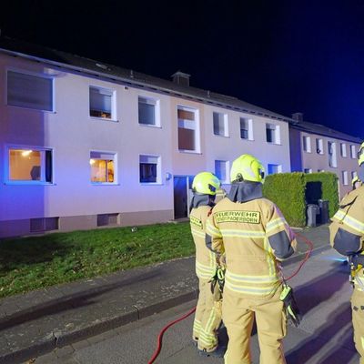 FW Paderborn: Gemeldeter Zimmerbrand in der Gneisenaustraße