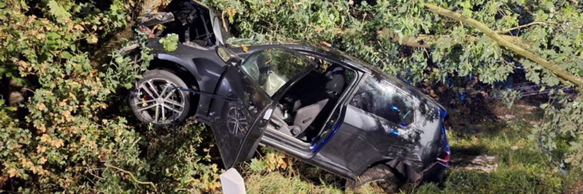 FW Voerde: Erneut schwerer Verkehrsunfall in Voerde