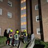 FW Bergheim: Gebäudebrand im 4. Obergeschoss eines Mehrfamilienhauses in Bergheim-Zieverich