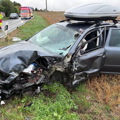 FW-MH: Verkehrsunfall auf Velauer Str.