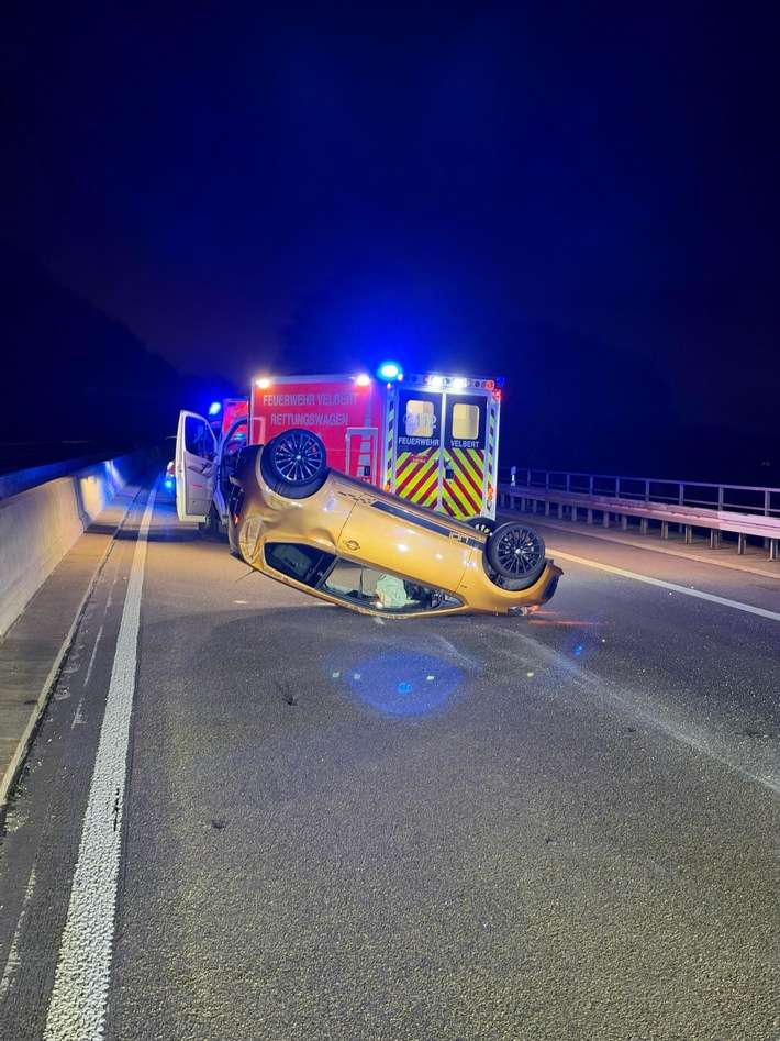FW-Velbert: Verkehrsunfall auf der BAB 535