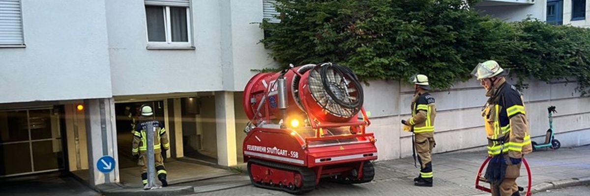 FW Stuttgart: Kleinbrand in Tiefgarage sorgt für starke Rauchentwicklung