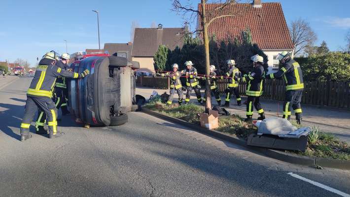 FW Celle: Verkehrsunfall