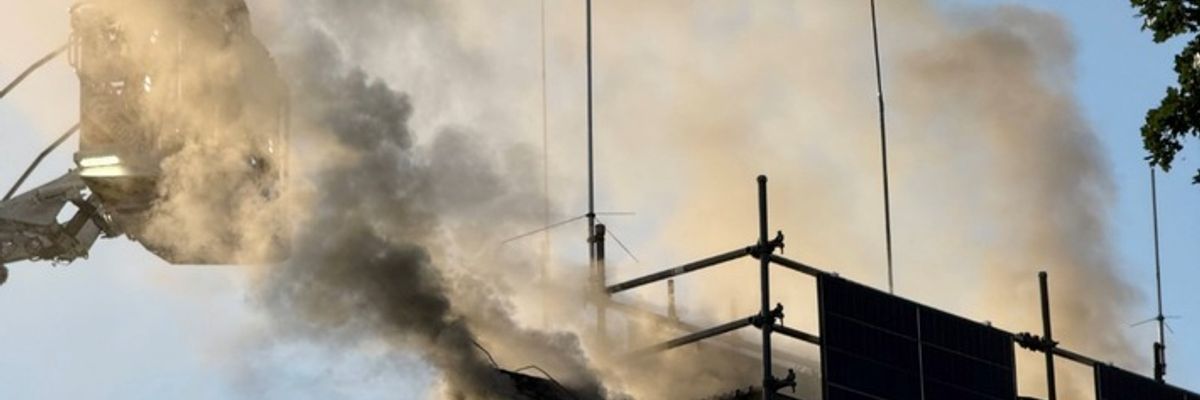 FW-RE: Dachstuhlbrand in Recklinghausen-Röllinghausen - keine Verletzten