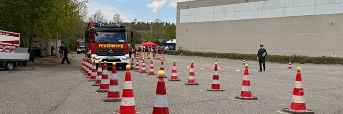 FW LK Esslingen: Geschicklichkeitsfahren der Feuerwehren im Landkreis Esslingen erfolgreich in Aichtal durchgeführt.