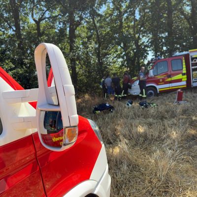 FW Kranenburg: Flächenbrand entpuppt sich als Weltkriegsmunition - Eine Person verletzt