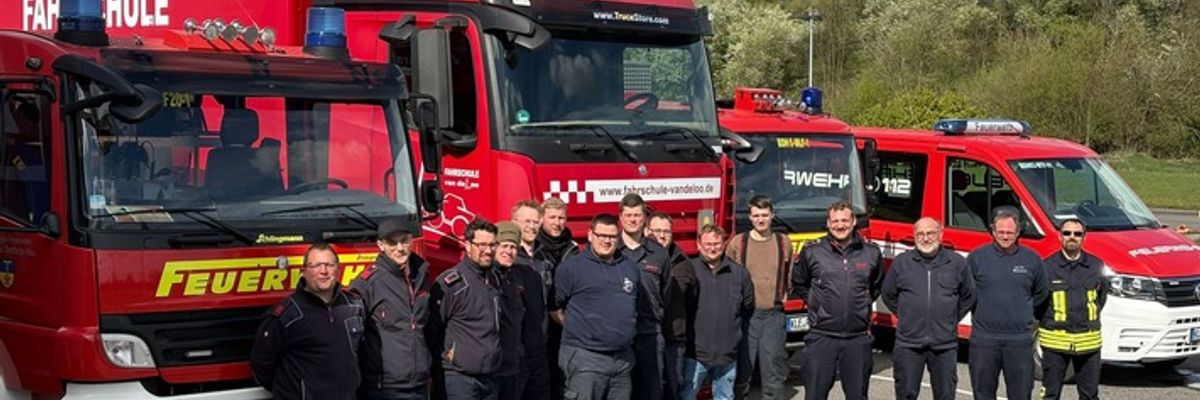 FW-KLE: Wenn jede Minute zählt: Fahrsicherheitstraining für Einsatzkräfte der Freiwilligen Feuerwehr Bedburg-Hau