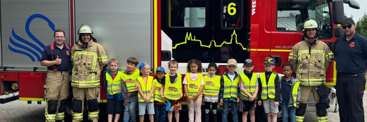 FW-KLE: Vorschulkinder zu Gast bei der Löschgruppe Donsbrüggen