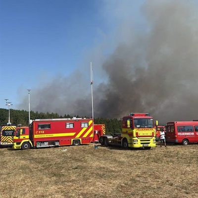 FW Ratingen: Ratinger Einsatzkräfte unterstützen bei Waldbrand im Kreis Düren