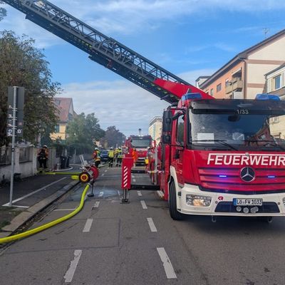 Feuerwehr Weil: Abschließende Pressemitteilung Einsätze 13.10.2026 Feuerwehr Weil am Rhein: Brand in Gebäude & Gefahrguteinsatz