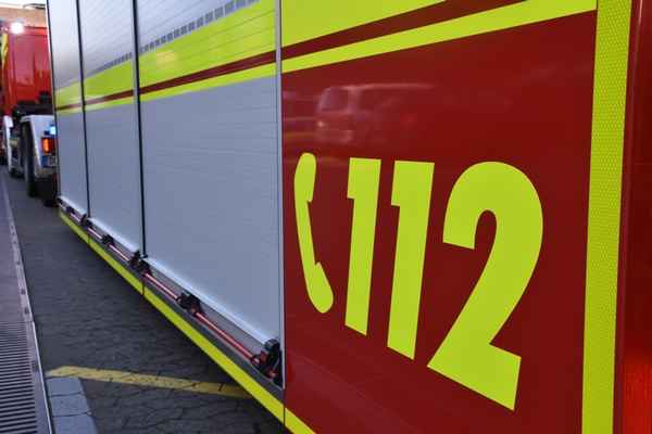 FW-DO: Feuer in Kinderwohngruppe - zwei Personen mit Verdacht auf Rauchgasvergiftung in Krankenhaus transportiert