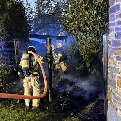 FW-GL: Drei Einsätze an einem Abend - Brandbekämpfung in Heidkamp, Hebborn und Herkenrath - Eine verletzte Person durch Brandrauch