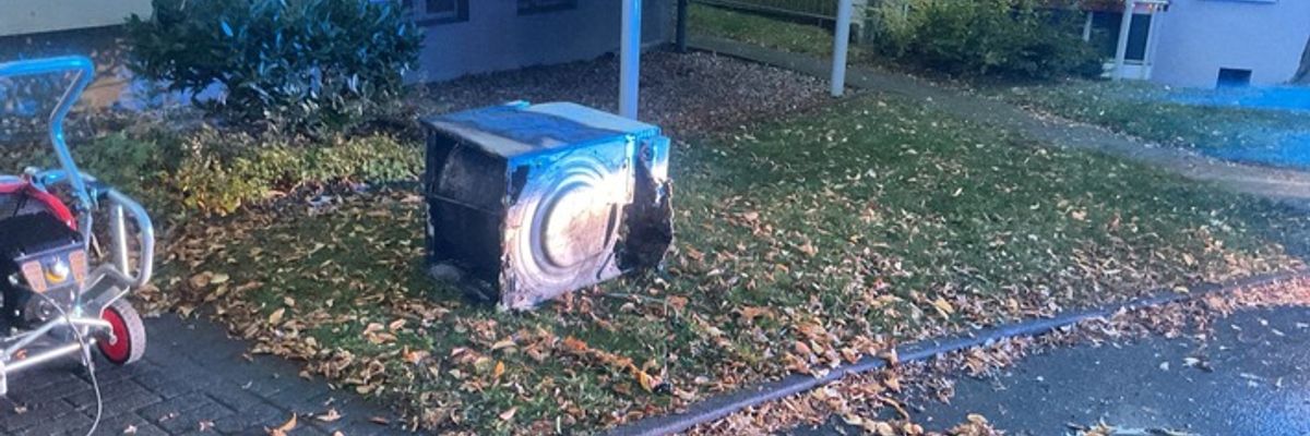 FW-DO: Brand im Keller eines Mehrfamilienhauses - zwei Verletzte durch Brandrauch
