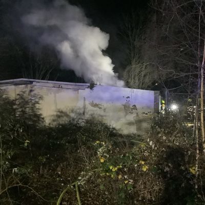 FW-OB: Brand auf der Duisburger Straße beschäftigt Feuerwehr