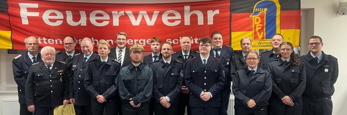 FFW Schiffdorf: Neue Technik und Beförderung - Jahreshauptversammlung Ortsfeuerwehr Schiffdorf