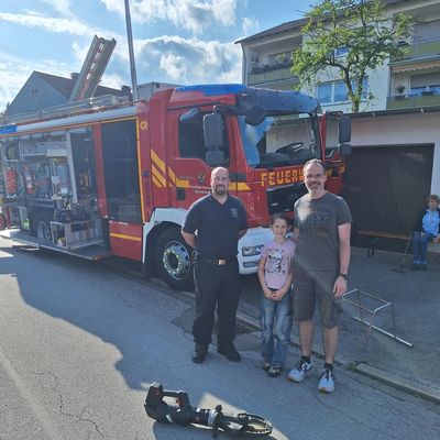 FW-EN: Feuerwehr geht auf Bevölkerung zu