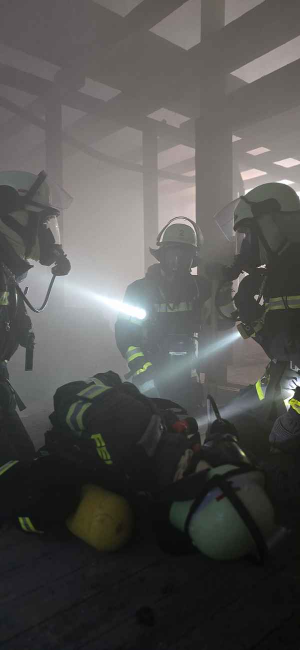 FW-WRN: Feuerwehren Werne und Ascheberg proben den Ernstfall - Gelungene Gemeinschaftsübung an der Gemeindegrenze