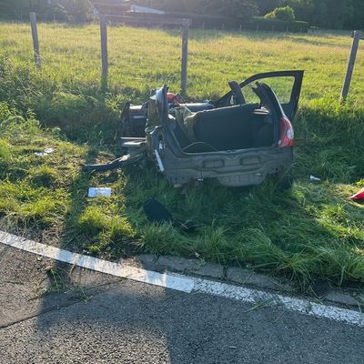 FW Petershagen: Schwerer Verkehrsunfall auf der B482
