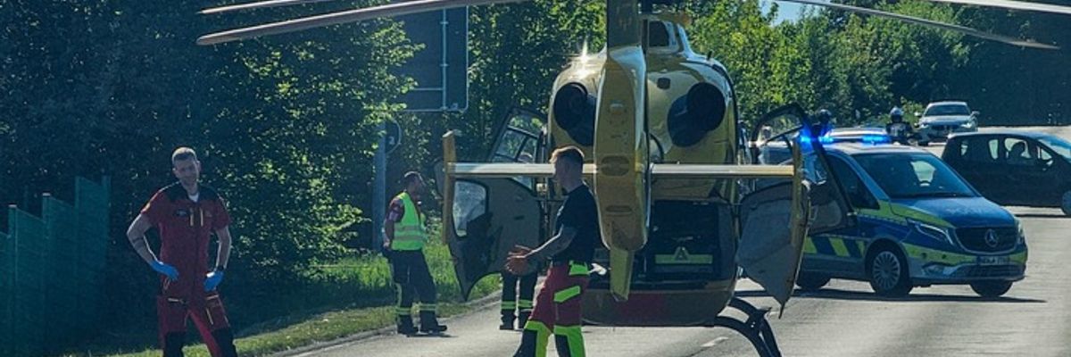 FW-EN: Datum: 01.05.2025/ Uhrzeit: 16:24 Uhr/ Dauer: ca. 80 Minuten/ Einsatzstelle: Dahlerbrücker Str. Ecke Loher Str./ Einheiten: LÖschzug Breckerfeld/ Polizei/ RTW/ NEF / RTH/