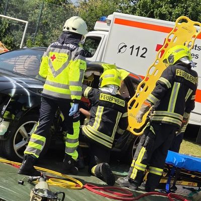 FW Flotwedel: 90 Jahre Ortsfeuerwehr und 60 Jahre Jugendfeuerwehr - Offensen feiert Jubiläum