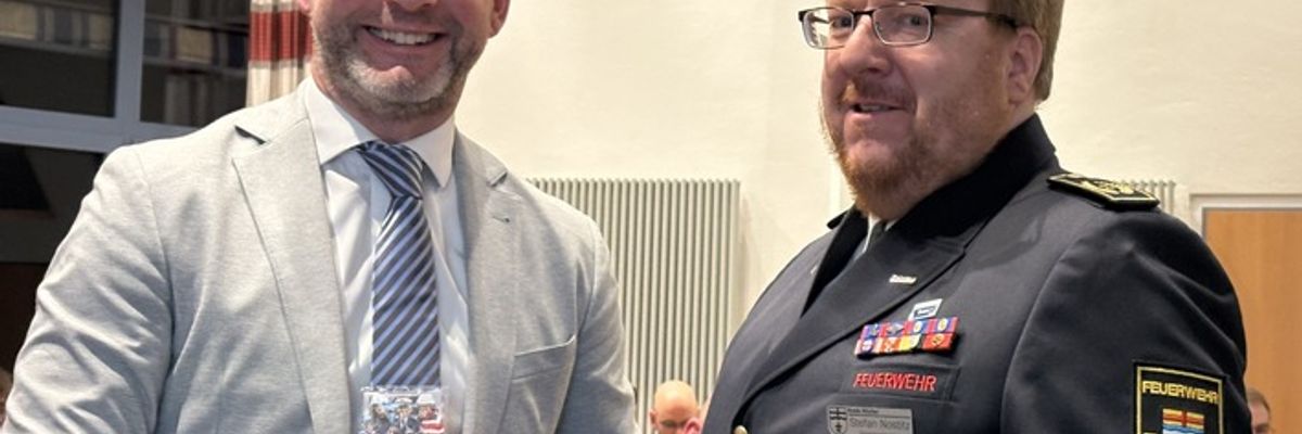 FW Beverungen: Feierstunde der Feuerwehr Beverungen / Rückblick, Ausblick und verdiente Ehrungen