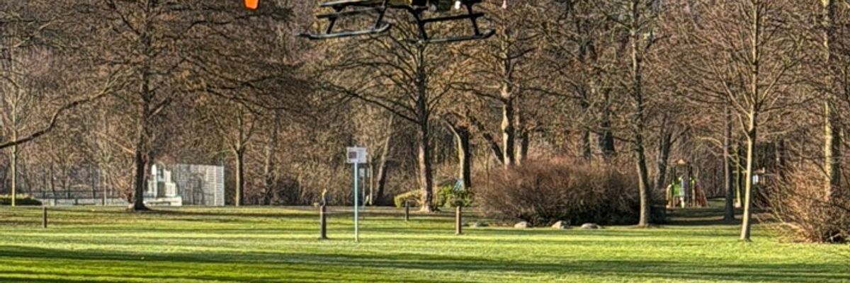 FW-E: Brandereignis im Essen-Nordviertel: Person erleidet schwere Brandverletzungen - Rettungshubschrauber im Einsatz
