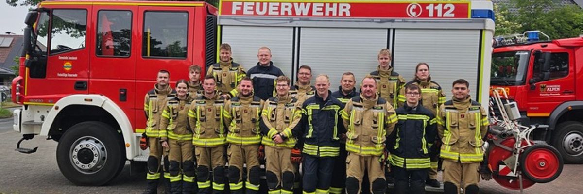 FW Xanten: Interkommunaler Grundlehrgang erfolgreich absolviert