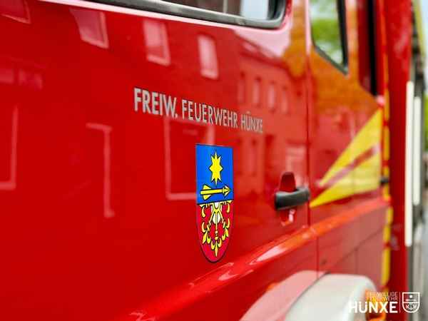 FW Hünxe: Zwei Feuerwehreinsätze am Osterwochenende