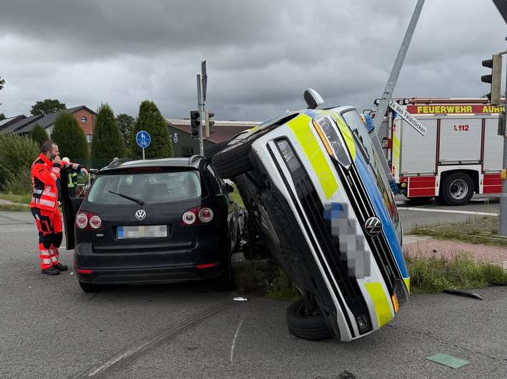FW-AUR: Mit Streifenwagen zusammengeprallt