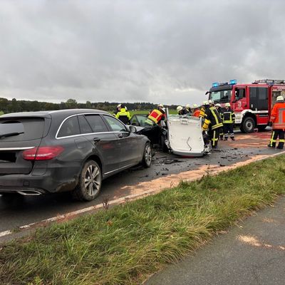 FW-ROW: Verkehrsunfall auf L142: Beifahrer von Feuerwehr befreit
