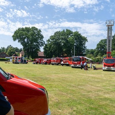 FW Flotwedel: 90 Jahre Ortsfeuerwehr und 60 Jahre Jugendfeuerwehr - Offensen feiert Jubiläum