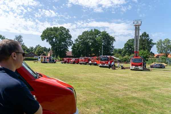 FW Flotwedel: 90 Jahre Ortsfeuerwehr und 60 Jahre Jugendfeuerwehr - Offensen feiert Jubiläum