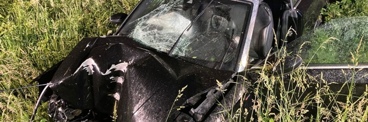 FW-GL: Schwerer Verkehrsunfall auf der BAB 4 - eine Person lebensgefährlich verletzt