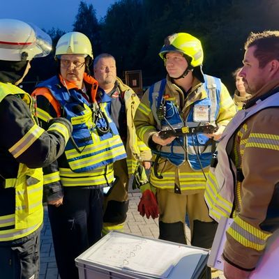 FW-OLL: Freiwillige Feuerwehren der Gemeinde Großenkneten absolvieren Einsatzübung rund um Erdgasaufbereitungsanlage