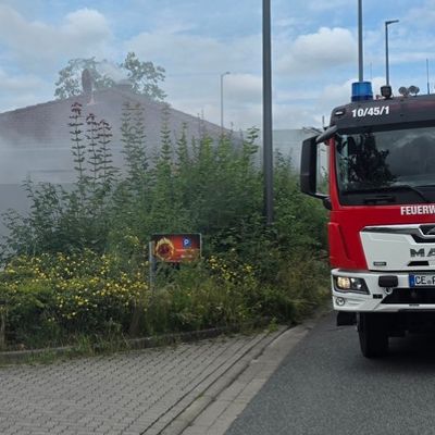 FW Celle: Küchenbrand in einem Imbiss in Altenhagen