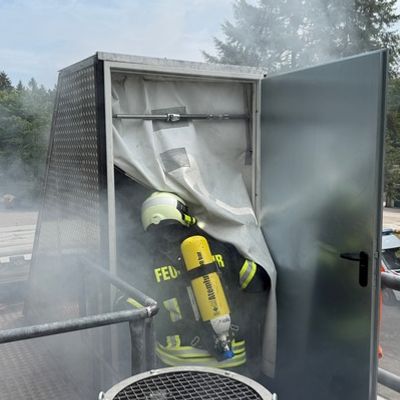 FW-AUR: Auricher Atemschutzgeräteträger absolvieren intensiven Fortbildungssonnabend