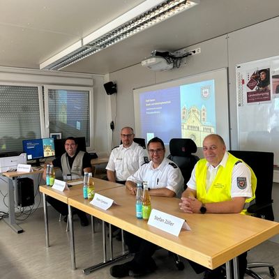 FW Speyer: Landesweiter Übungstag: Rund 90 Einsatzkräfte erproben Zusammenarbeit und Führungsstrukturen