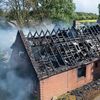 FW-RD: Feuer zerstört Wohnhaus in Nortorf - rund 100 Einsatzkräfte im Einsatz