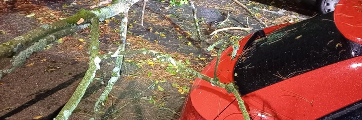FW-EN: Unwetter und Wohnungsbrand: Arbeitsreicher Freitag und Samstag für die Feuerwehr Herdecke - 16 Einsätze seit Freitagmittag
