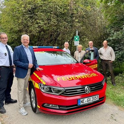 FW Grevenbroich: Projekt "Rettungspunkte im Stadtwald" gestartet - schnellere Hilfe im Notfall