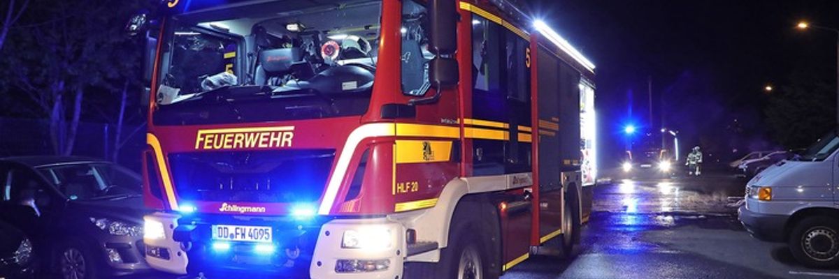 FW Dresden: Feuerwehr Dresden am 1. Mai stark gefordert - zahlreiche Brände in der Nacht