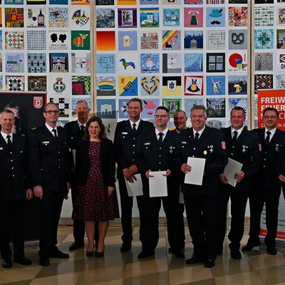 FW-M: Feuerwehr-Ehrungen für Engagement und Einsatzbereitschaft (München)