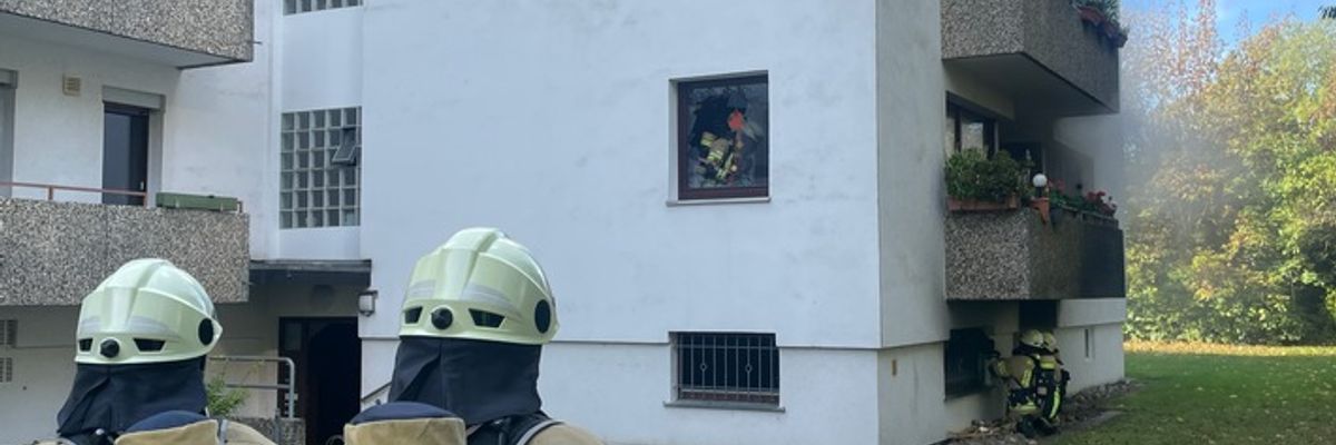 FW Lehrte: Kellerbrand, Lkw-Unfall und Türöffnung: Feuerwehren in Lehrte mehrfach gefordert